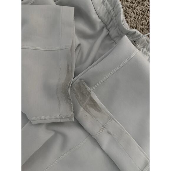 Lululemon ivory scuba sweatpants size 8 - Picture 5 of 5